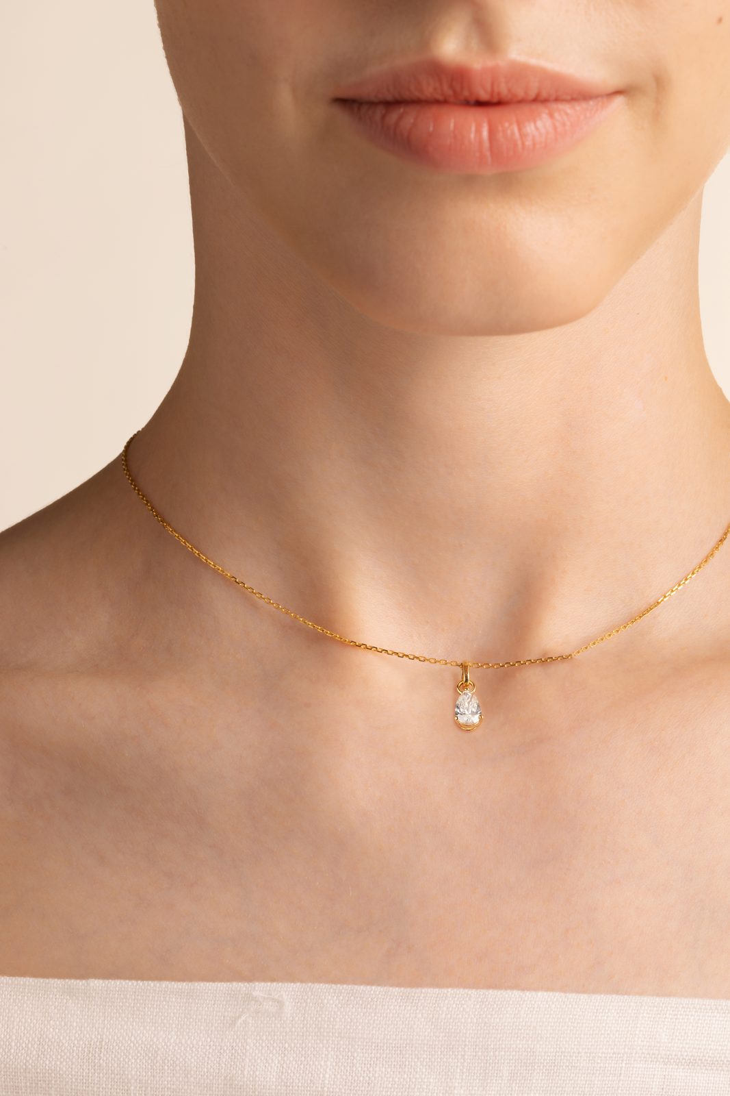 Teardrop Solitaire Pendant — detail